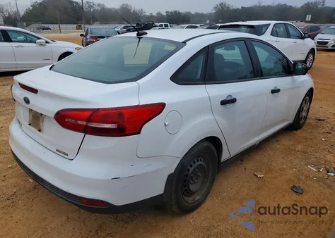 2016 Ford Focus S z USA, uszkodzony, nr VIN 1FADP3E25GL393145